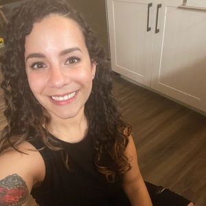 Meet your Posher, Maria fernanda